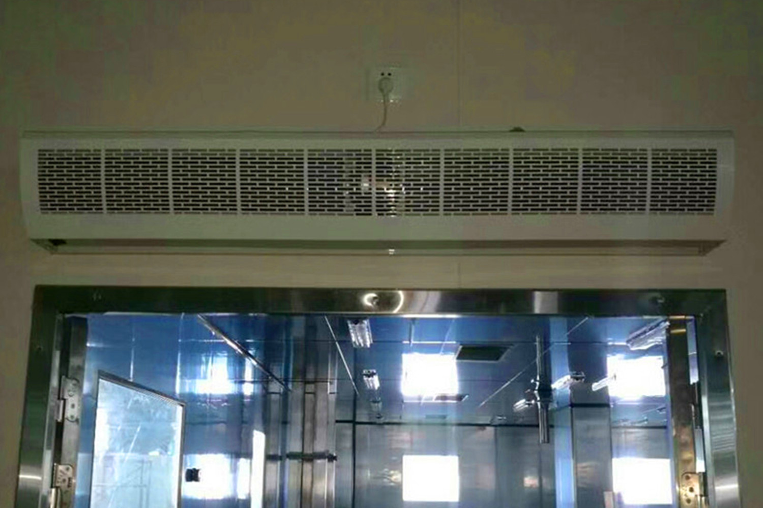 自然風(fēng)風(fēng)幕機安裝案例實拍